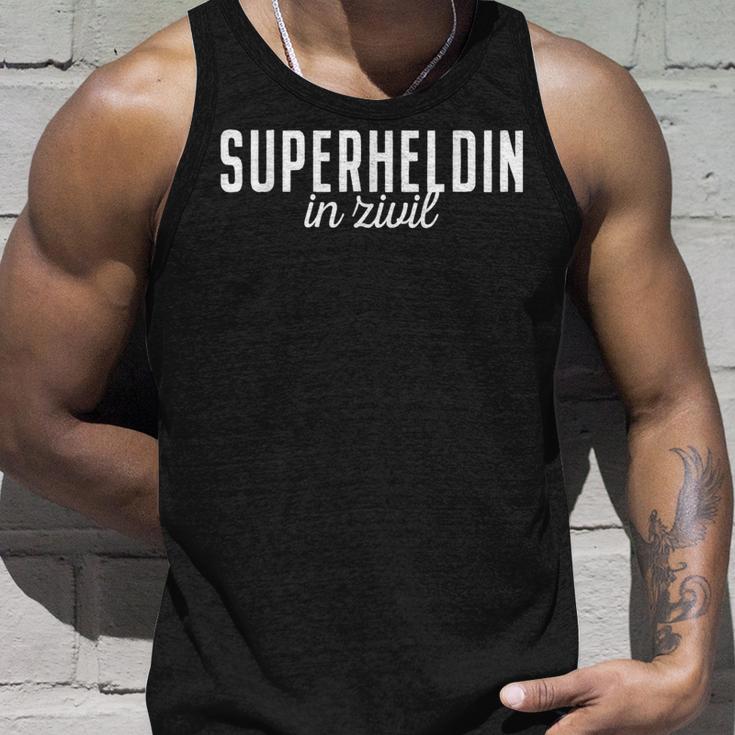 Superhero In Civil Superhero Off Duty Superhero Costume Tank Top Geschenke für Ihn