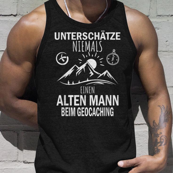 Underschätze Niemal Einen Alten Mann Beim Geocaching S Tank Top Geschenke für Ihn