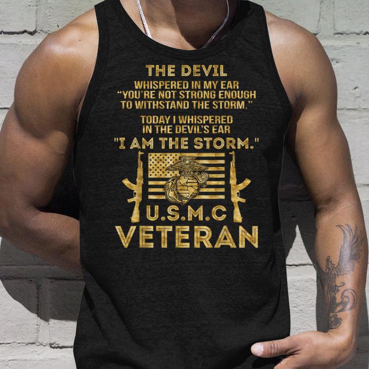 USMCeteran I Am The Storm Gold Foil Effect Tank Top Geschenke für Ihn