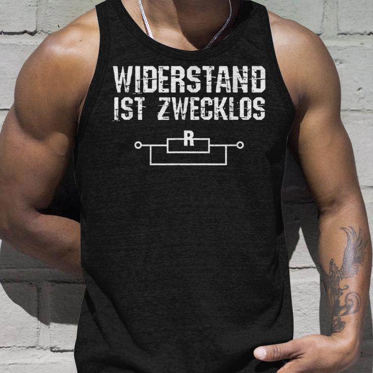 Widerstand Ist Zwecklos Elektriker Elektrizität Geschenk Tank Top Geschenke für Ihn