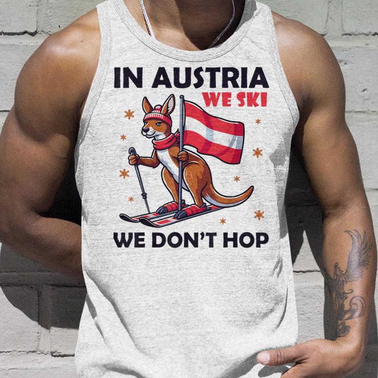 In Austria We Ski We Don't Hop Kangaroo Austria Tank Top Geschenke für Ihn