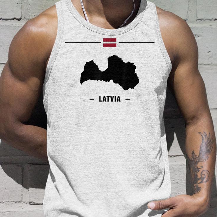 Lettische Flagge Mit Landkarte Und Name Des Landes Lettland Tank Top Geschenke für Ihn