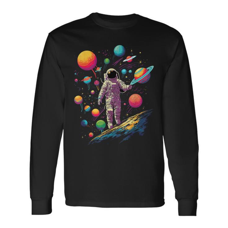 Astronaut Im Weltall Mit Planeten Und Galaxie Langarmshirts Geschenkideen