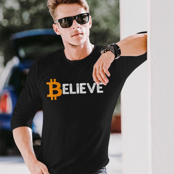 Bitcoin Logo Believeintage Btc Cryptocurrency Trader Langarmshirts Geschenke für Ihn