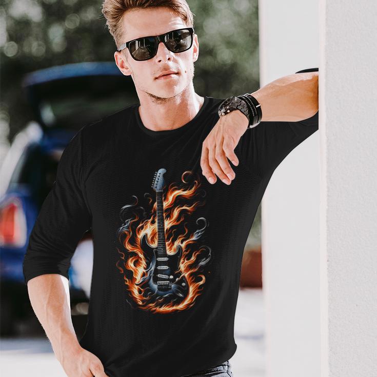 Electric Guitar With Flames Langarmshirts Geschenke für Ihn