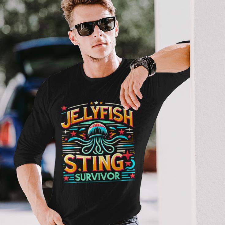 Jellyfish Sting Survivor Langarmshirts Geschenke für Ihn