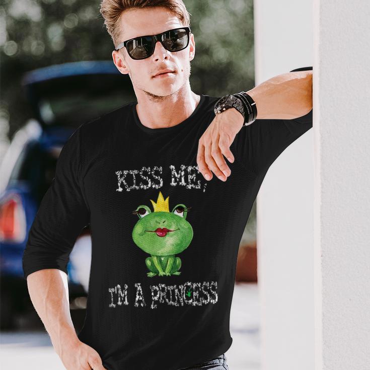 Kiss Me I'm A Princess Frog Langarmshirts Geschenke für Ihn