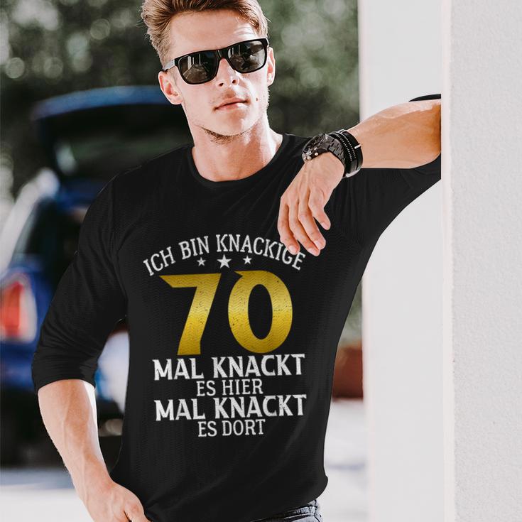 Krisige 70 Mal Knackt Es Hier Mal Da 70 Birthday S Langarmshirts Geschenke für Ihn