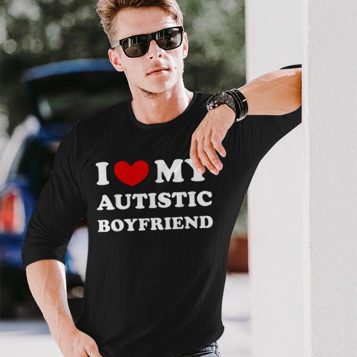 I Love My Autistic Boyfriend Love My Autistic Friend Langarmshirts Geschenke für Ihn