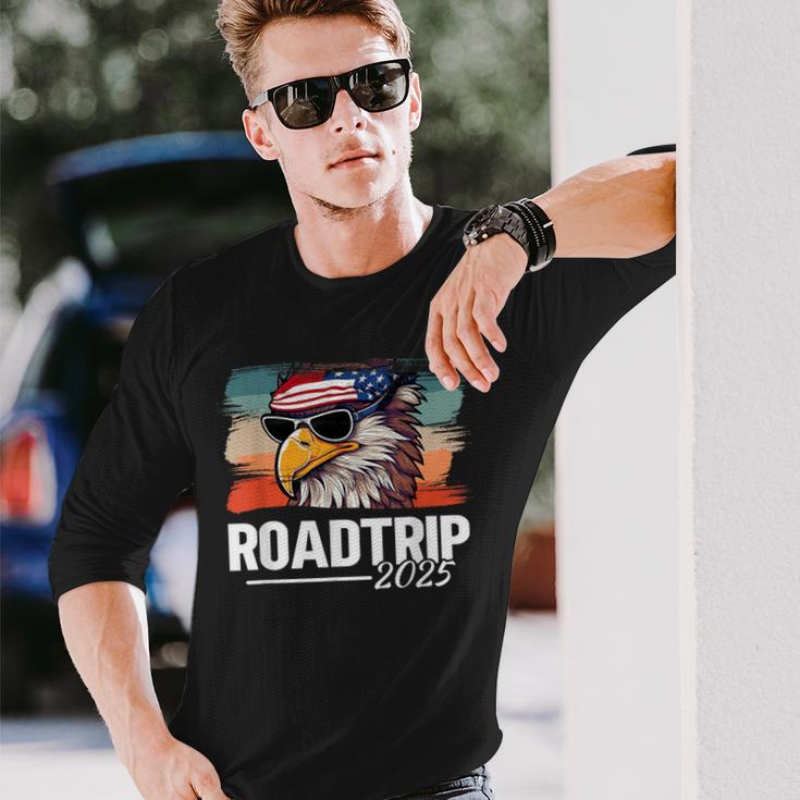 Roadtrip Must Have Travel Car Tour 2025 Fan Item Usa Langarmshirts Geschenke für Ihn