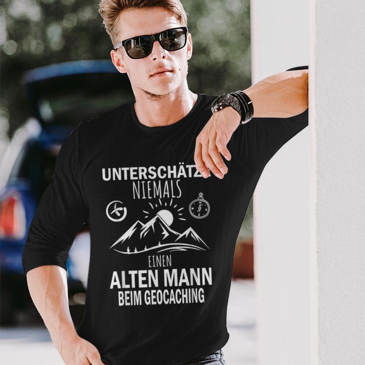 Underschätze Niemal Einen Alten Mann Beim Geocaching S Langarmshirts Geschenke für Ihn