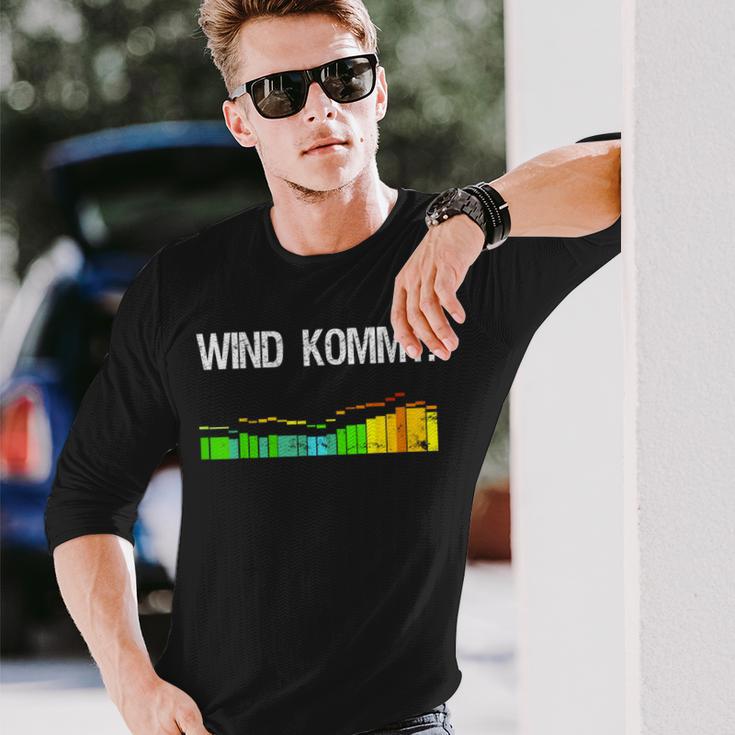 Wind Comes Kiter Surfer Saying Kitesurfer Windsurf Langarmshirts Geschenke für Ihn