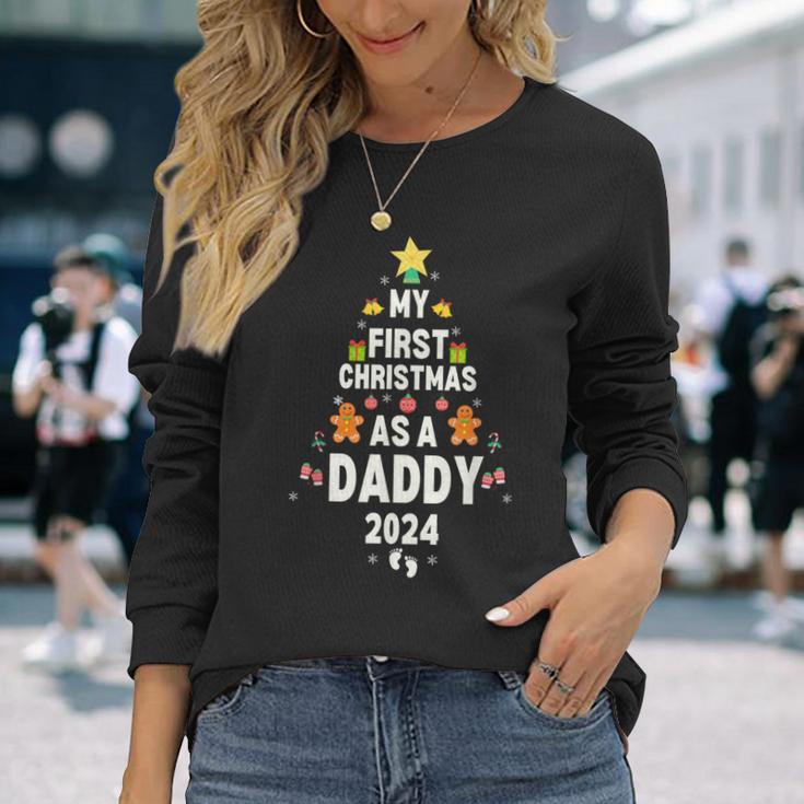 First Christmas As A Daddy 2024 Pregnancy Announcement Langarmshirts Geschenke für Sie