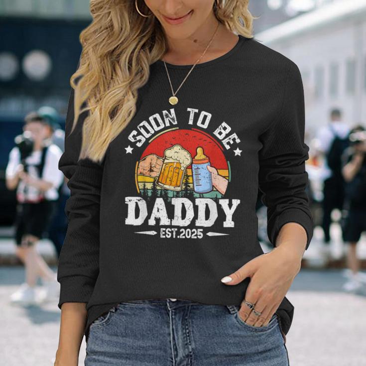 Soon To Be Daddy 2025 Retro Pregnancy Announcement Dad Langarmshirts Geschenke für Sie