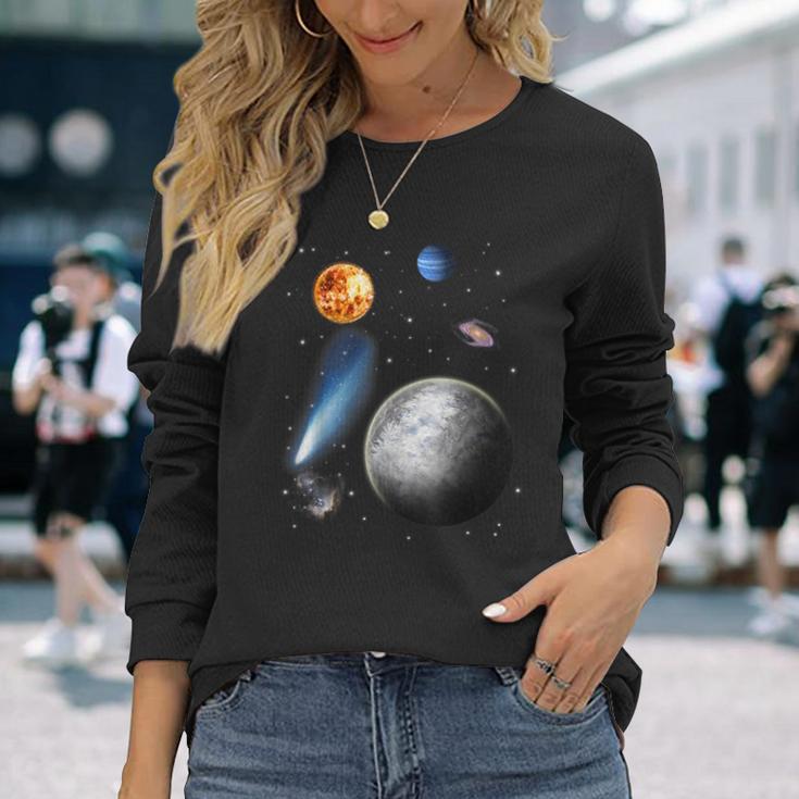 Space Motif Universe Stars Solar System Planets Sun Langarmshirts Geschenke für Sie