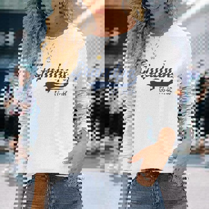Grandpa Est 2025 Promocionado A Abuelo 2025 Nuevo Abuelo Camiseta de manga larga Regalos para ella