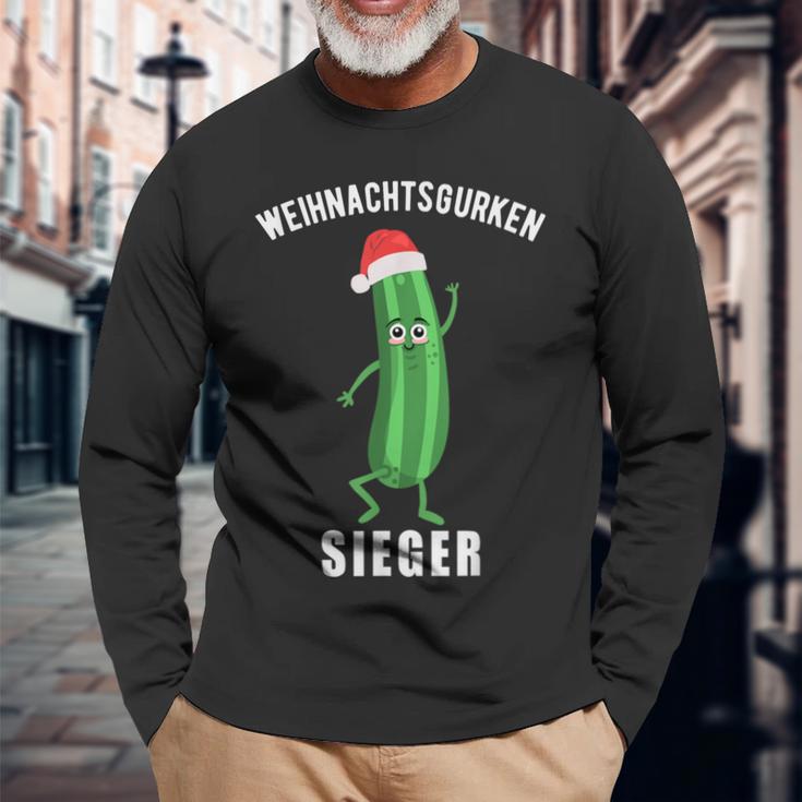 Christmas Cucumber Found Christmas Tradition Langarmshirts Geschenke für alte Männer