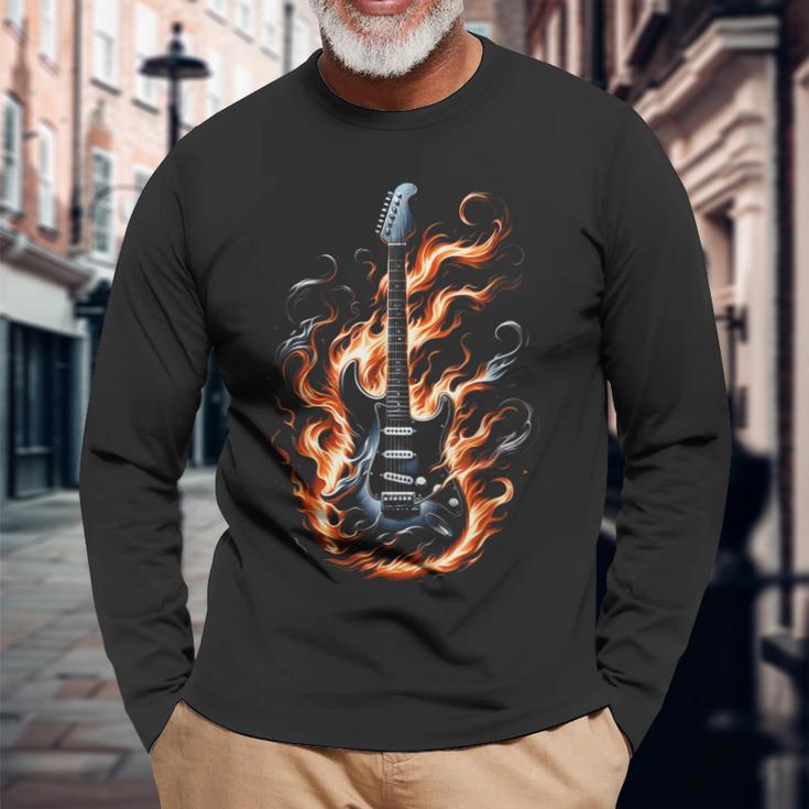 Electric Guitar With Flames Langarmshirts Geschenke für alte Männer