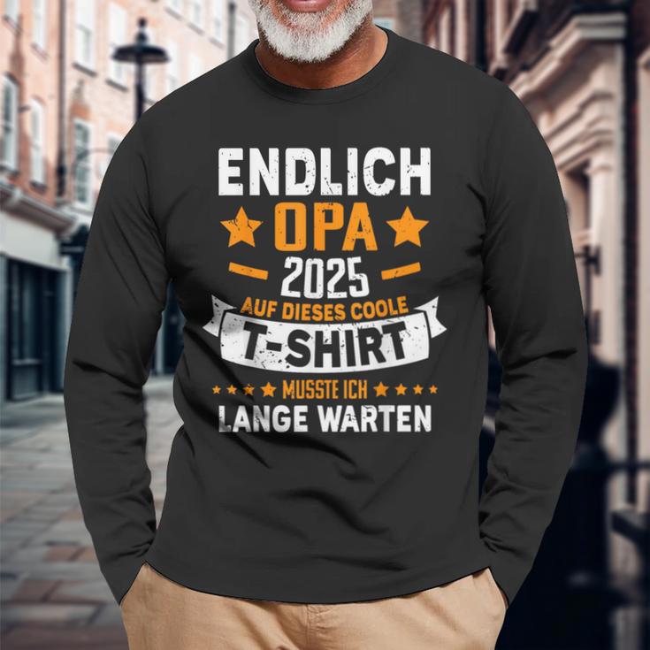 Finally Grandpa 2025 Expecting Grandpa Grandfather Become Announcement Langarmshirts Geschenke für alte Männer