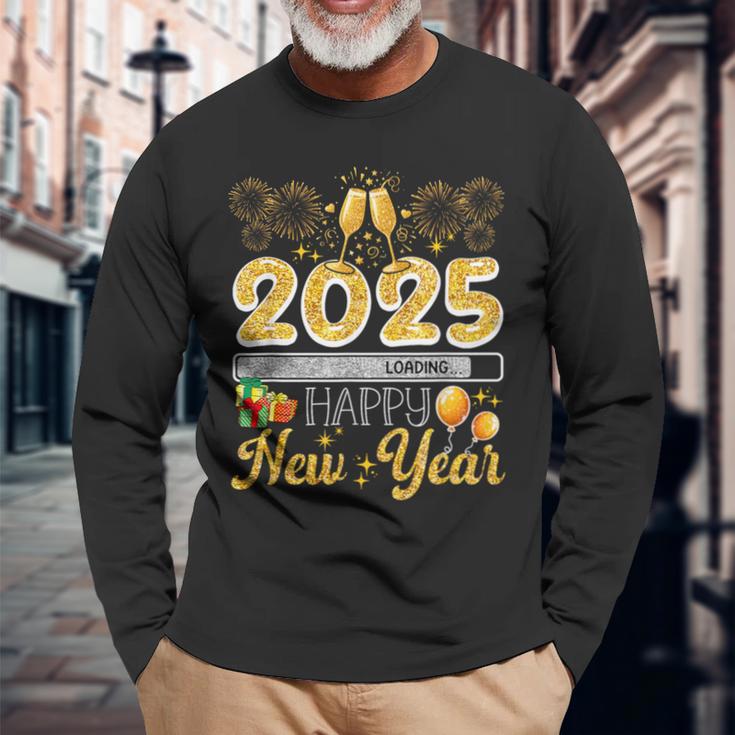 Happy New Year 2025 Loading Fireworks Champagne Lover Langarmshirts Geschenke für alte Männer