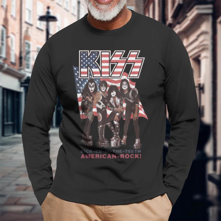 Kiss Kick Em In The Th Langarmshirts Geschenke für alte Männer