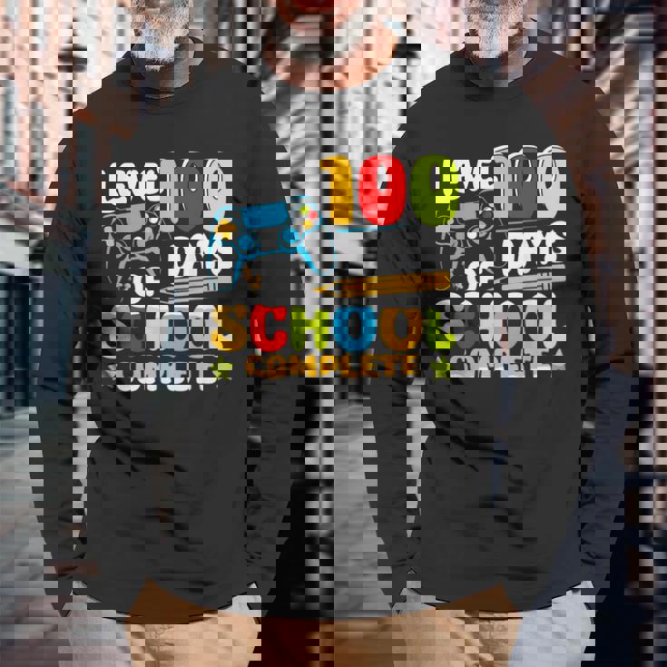 Level 100 Days Of School Completed Gaming Gamer Boy Long Sleeve T-Shirt Gifts for Old Men