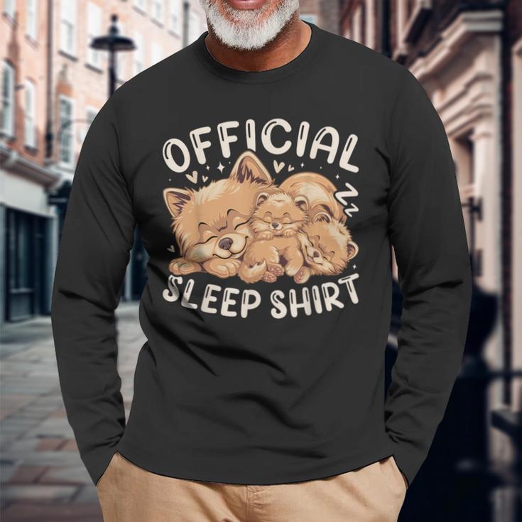 Official Sleep Pomeranian Dog With Puppy Langarmshirts Geschenke für alte Männer