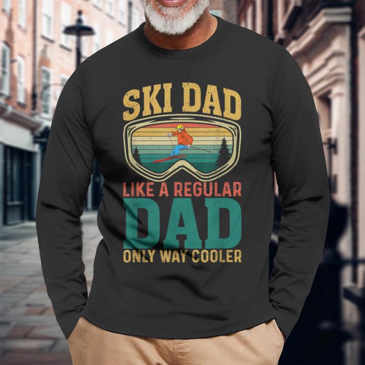 Ski Dad Like A Regular Dad Only Way Cooler Skiing Langarmshirts Geschenke für alte Männer