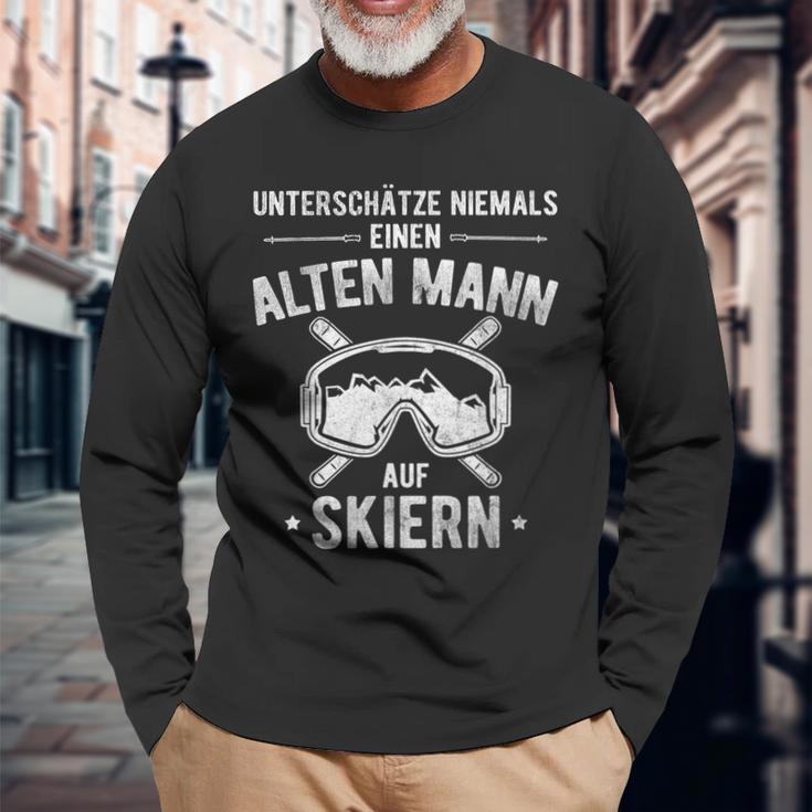 Underschätze Nie Alten Mann Auf Skiern Mountains Ski Langarmshirts Geschenke für alte Männer