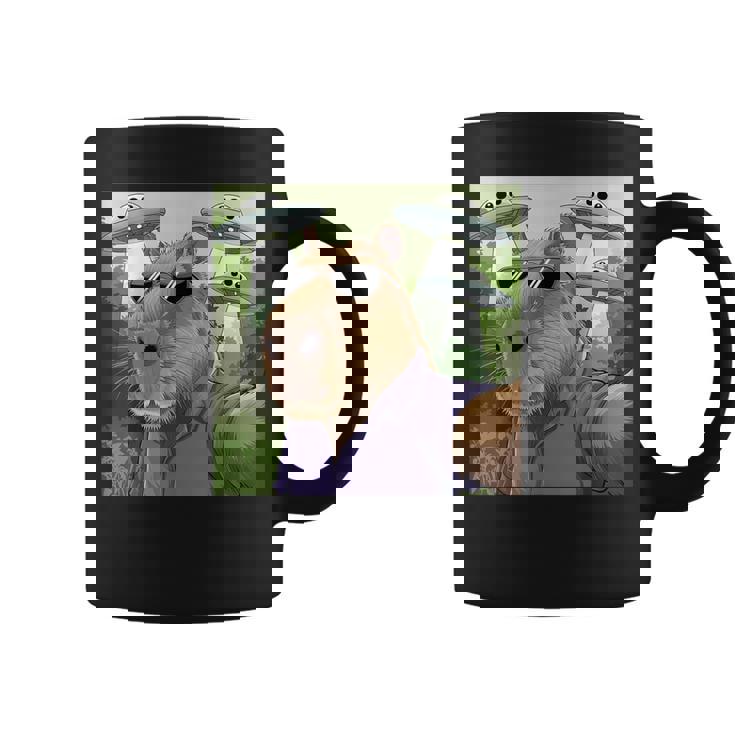 Divertido Gráfico Capybara Selfie Con Ovnis Raro Taza de café