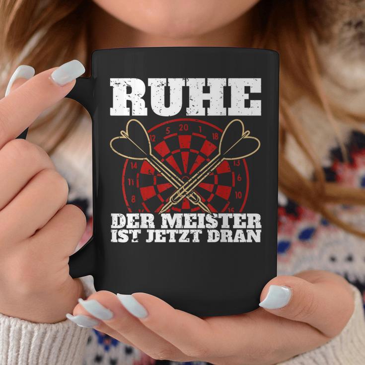 With Ruhe Der Meister Ist Dran Dart Player Tassen Lustige Geschenke