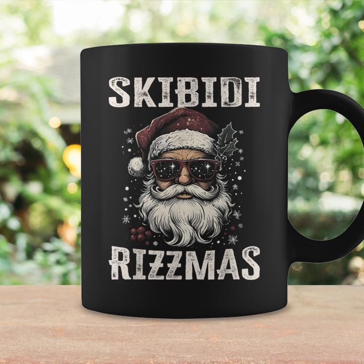 Cool Santa Claus With Sunglasses Skibidi Rizzmas Tassen Geschenkideen