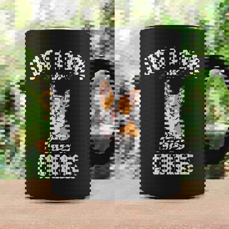 Corgi Dog Lover Just A Girl Who Love Corgis Cuello Taza de café Ideas de regalos