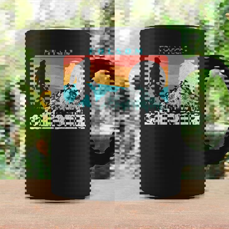 Folsom California Retro 80S Bigfoot Mountains Tasse Idées cadeaux