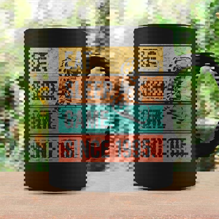 Hombre Eat Sleep Game Cumpleaños Regalo Hombre Chicointage 1995 Taza de café Ideas de regalos