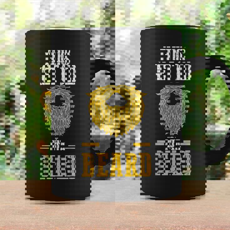 Hombre Las Cosas Envejecen No La Barba Las Barbas Taza de café Ideas de regalos