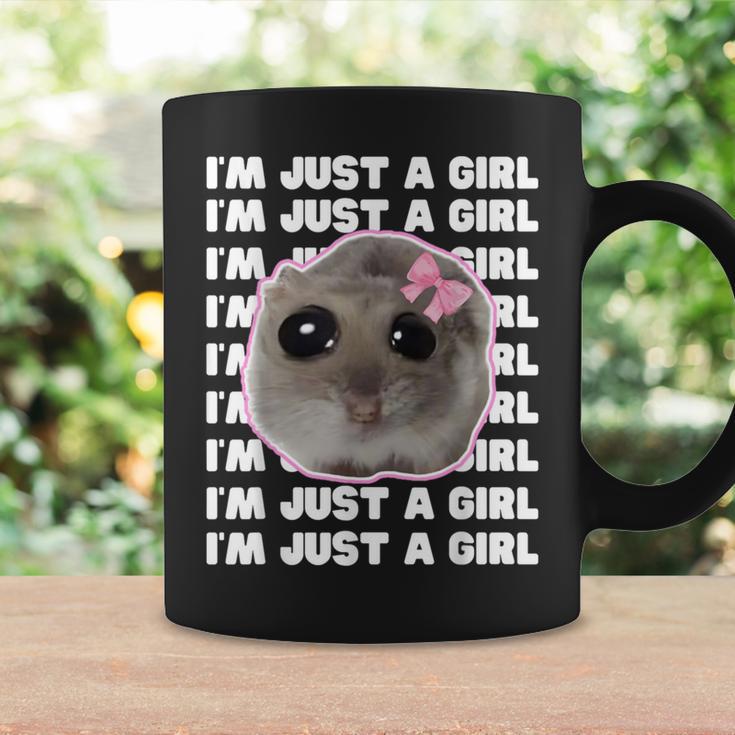 I'm Just A Girl Sad Hamster Meme Tassen Geschenkideen