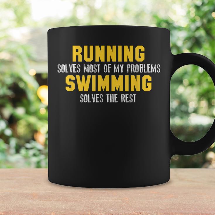 La Course À Pied Résout La Plupart De Mes Problèmes De Natation Et Résout Le Reste Tasse Idées cadeaux