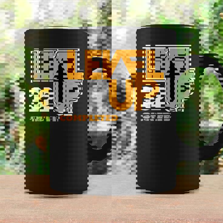 Level Up 32 Completed Juego De 3 Años De Edad Taza de café Ideas de regalos