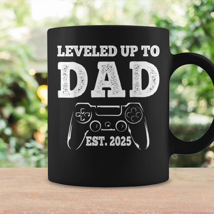 Updated To Papa-Level Unlocked Approx 2025 New Daddy Gamer Tassen Geschenkideen