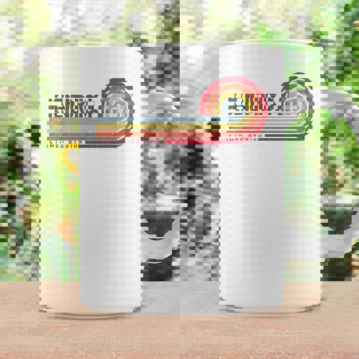 I Love Kendrick Personalizado Retro Sunset Primer Nombre Taza de café Ideas de regalos