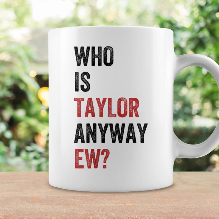 Who Is Taylor Ew Girl Taylor First Name Groovy 80'S Tassen Geschenkideen