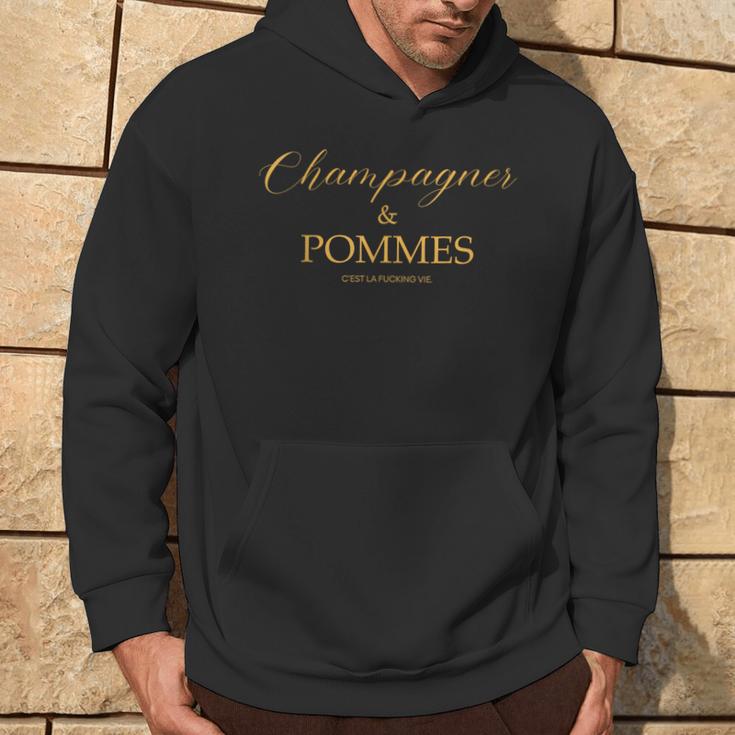 Champion & Pommes C'est Laie Kapuzenpullover Lebensstil