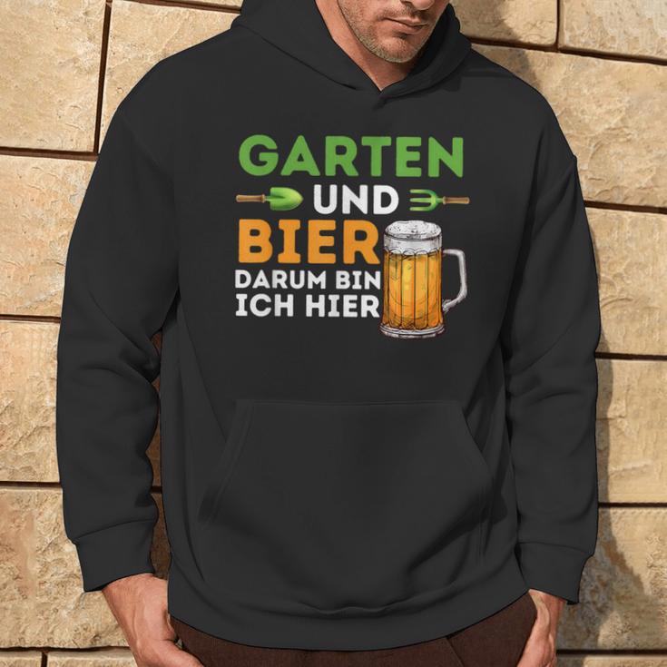 Garten Und Bier Darum Bin Ich Hier Gärtner Hobbygärtner Kapuzenpullover Lebensstil