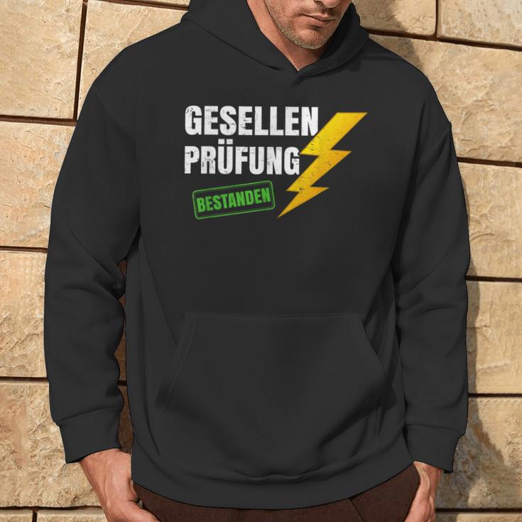 Gesellenprüfung Elektriker Gesellenbrief Saying Gesellen Kapuzenpullover Lebensstil