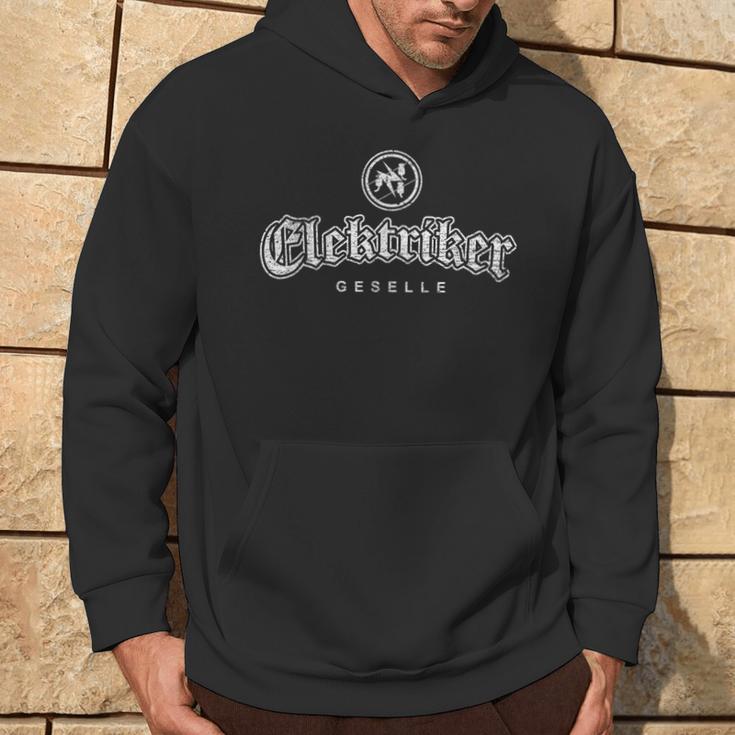 Guild Sign Electrician Seller In Old Gothic Script Kapuzenpullover Lebensstil