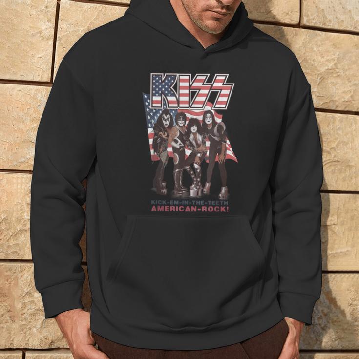 Kiss Kick Em In The Th Kapuzenpullover Lebensstil