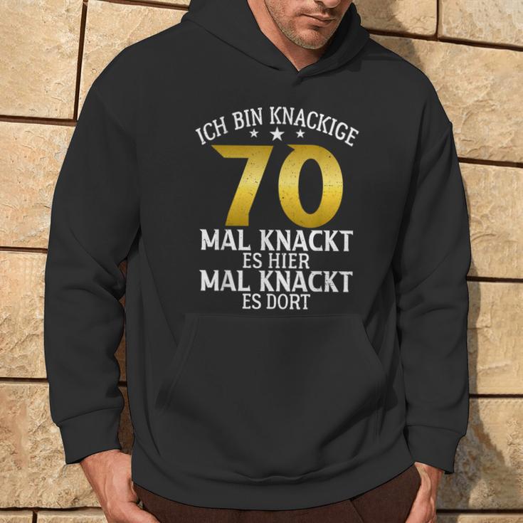 Krisige 70 Mal Knackt Es Hier Mal Da 70 Birthday S Kapuzenpullover Lebensstil