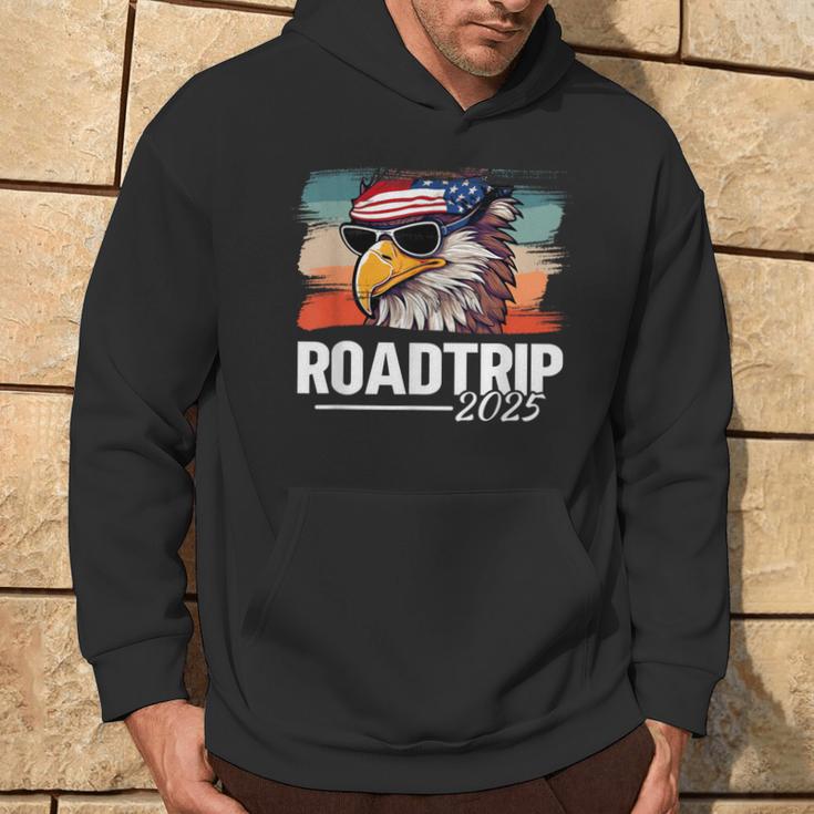 Roadtrip Must Have Travel Car Tour 2025 Fan Item Usa Kapuzenpullover Lebensstil