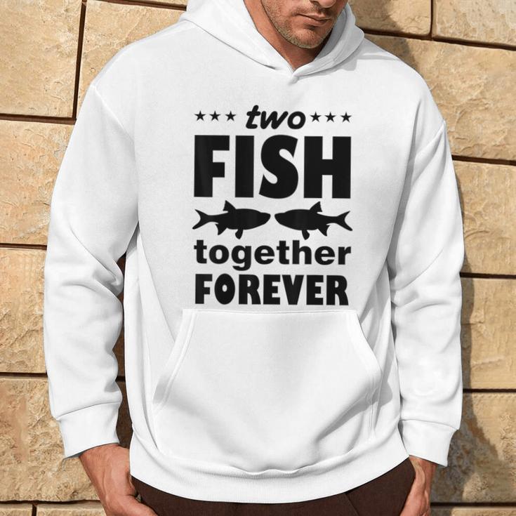 Two Fish Together Forever Angler Kapuzenpullover Lebensstil